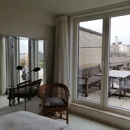 Park View Penthouse With Sunny Large Terraces アパート